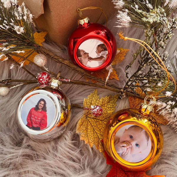 Gouden kerstbal gepersonaliseerd met foto Gouden kerstbal gepersonaliseerd met foto