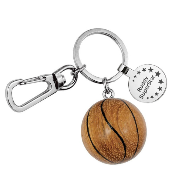 Houten basketbal sleutelhanger met personalisatie  Houten basketbal sleutelhanger met personalisatie