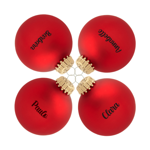 Set van gepersonaliseerde rode glazen kerstballen Set van gepersonaliseerde rode glazen kerstballen