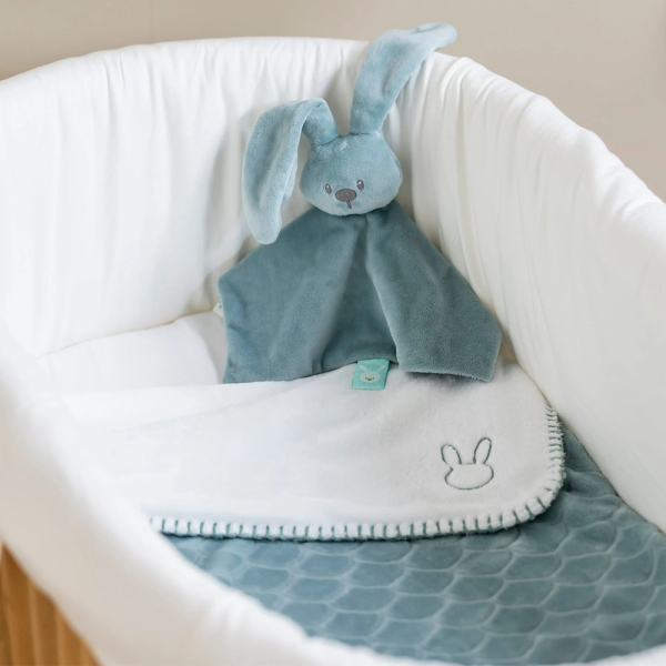 Knuffeldoekje konijn blauw met naam geborduurd
