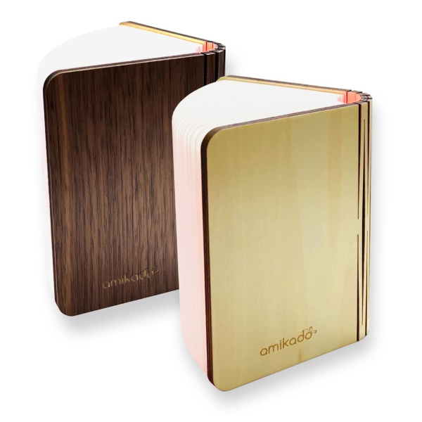Houten boeklamp met gravure - dieren en naam - achterkant